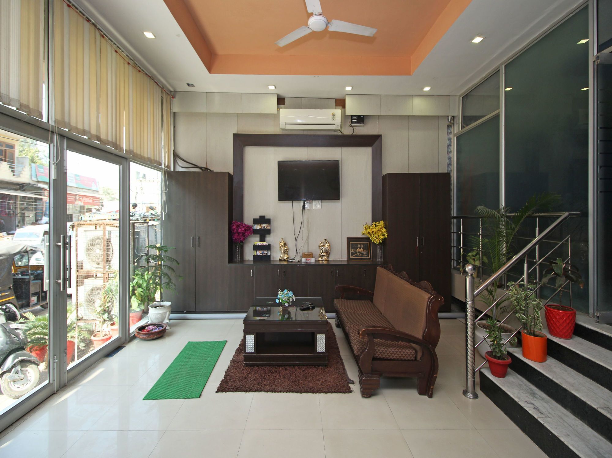 Oyo 576 Hotel Shree Kanta Residency Gurgaon Buitenkant foto